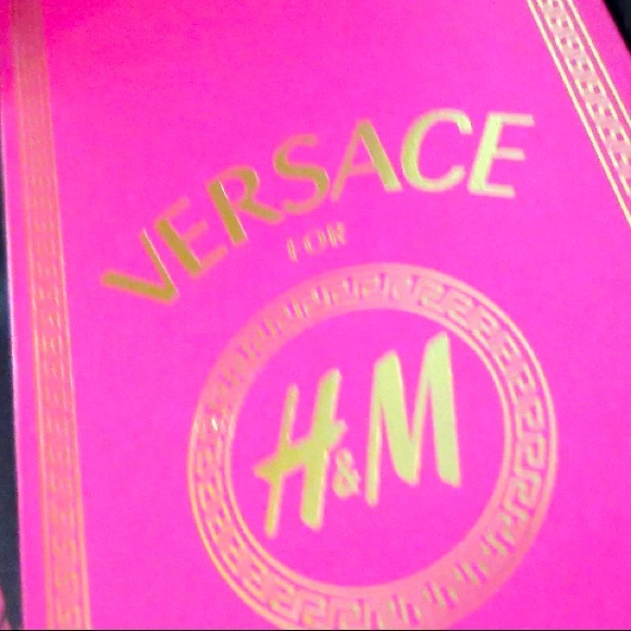 NWT- VERSACE LIMITED ADDITION PURPLE DRESS FOR H&M - Picture 14 of 15